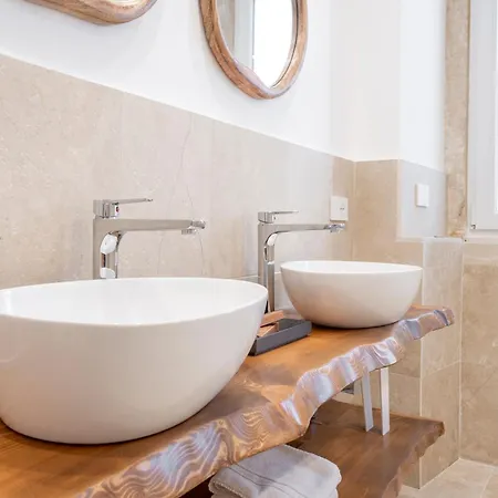 Circe Sul Mare Apartment *
